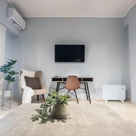 Central Cozy Kypseli Apartment Athens